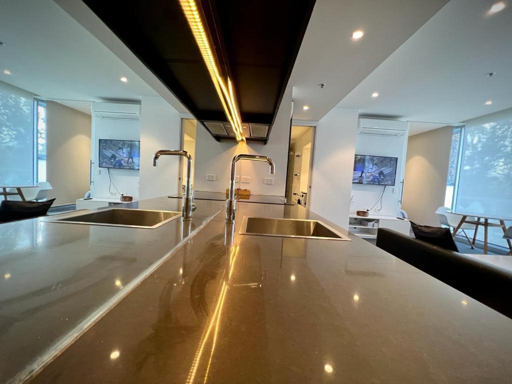 Luxury 2 Bedroom Suite Near Adelaide With A Car Park Broadview 외부 사진